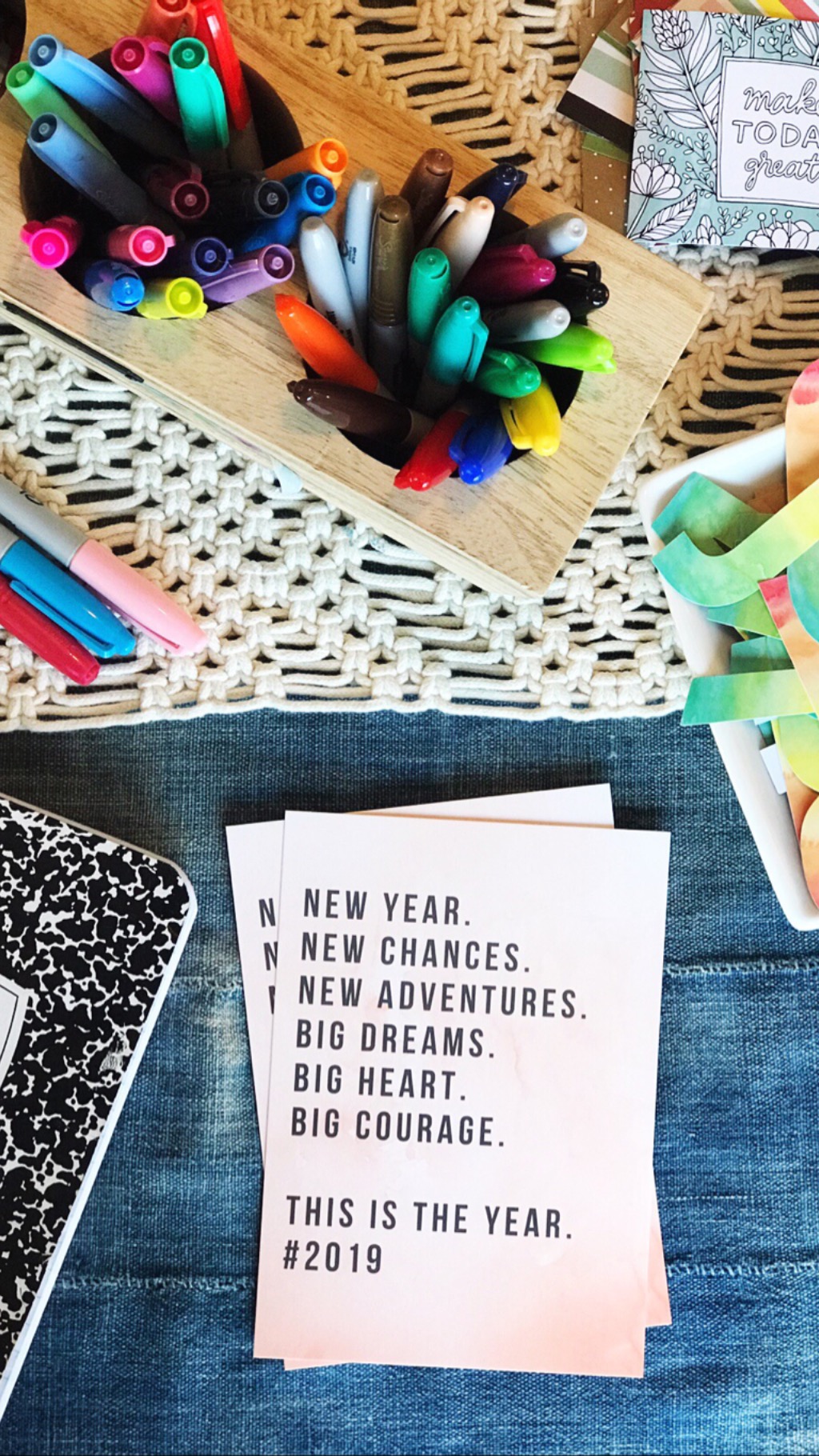 How to Make a Vision Board for the New Year